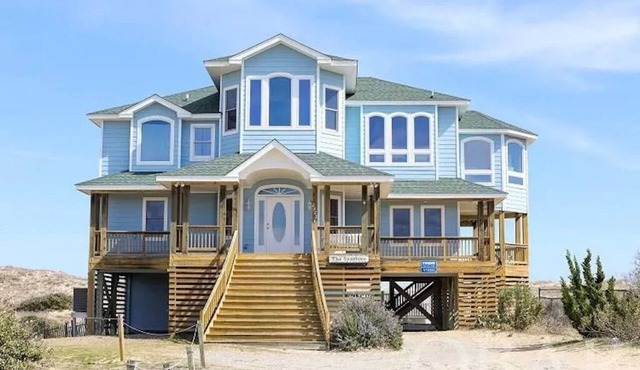 Seashine OBX Oceanfront Luxury Home Private Pool, Hot Tub, 50 feet to the beach!