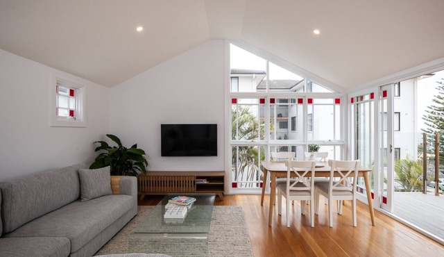 Seaside apartment, 100m to beach