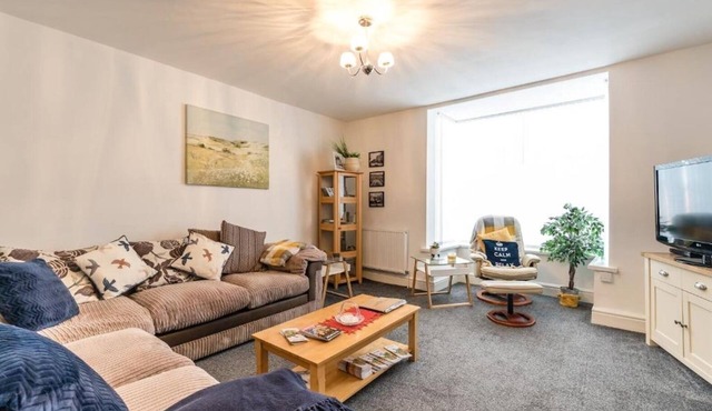 Seaside apartment sleeps 5 Birkdale Southport near to Golf Course & attractions