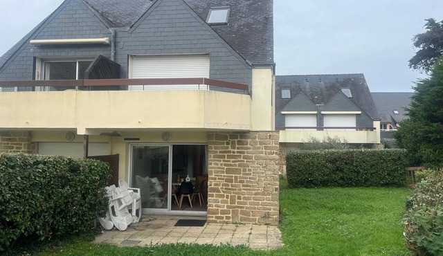 Seaside, apartment T2 ground floor renovated, garden 150 m2 fenced for 5 pers + pkg