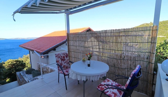 Seaside Apartments Hrkać - Standard One Bedroom Apartment with Terrace and Sea View 2