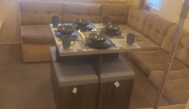 Seaside caravan in Clacton-on-Sea