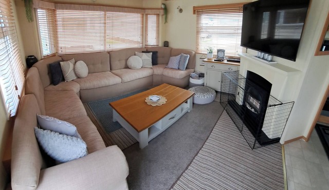 Seaside Caravan Goldensands Kinmel Bay-Sleep 6