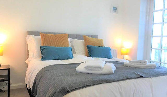 Seaside Cottage with Parking in Central Worthing