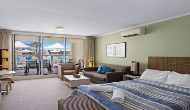 SEASIDE ESCAPE - ETTALONG BEACH RESORT