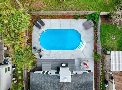 Seaside Escape w Pool 5 Min Walk to Beach