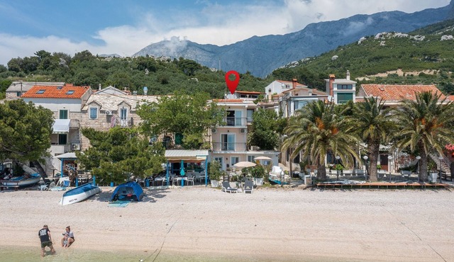 Seaside holiday house Bratuš, Makarska (K-25055)