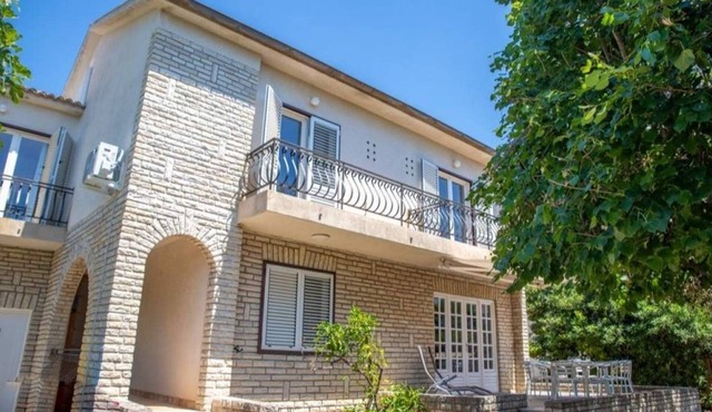 Seaside holiday house Barbat, Rab (K-25029)