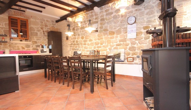 Seaside holiday house Komiža, Vis (K-3469)