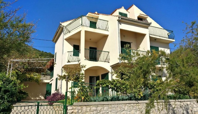 Seaside holiday house Poljica, Trogir - 12615