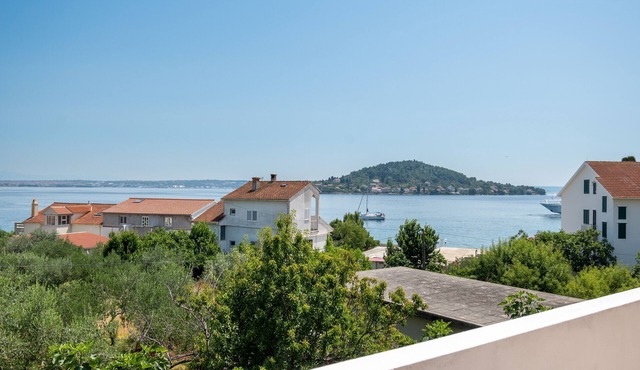 Seaside holiday house Preko, Ugljan (K-18077)