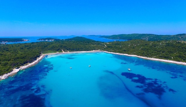 Seaside holiday house Verunić, Dugi otok (K-8126)
