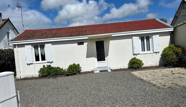 SEASIDE HOUSE