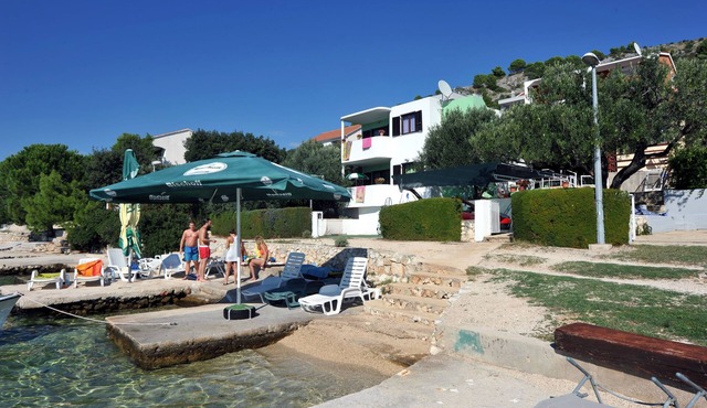 Seaside house for families with children Zatoglav, Rogoznica (K-12212)