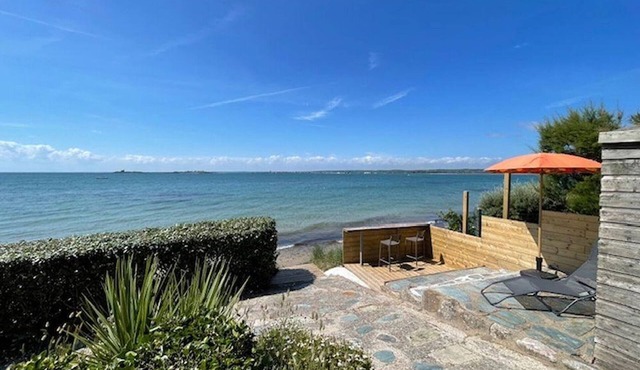 Seaside House in Réville - Terrace and Garden