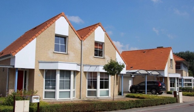 Seaside Living with Parking