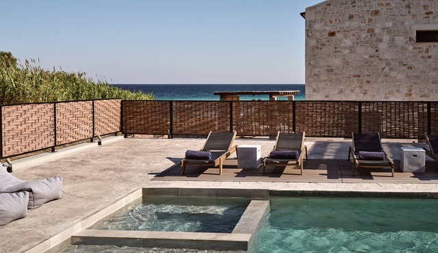Seaside Luxury LaSoleil Villa, with Heated Pool & Spa Whirlpool