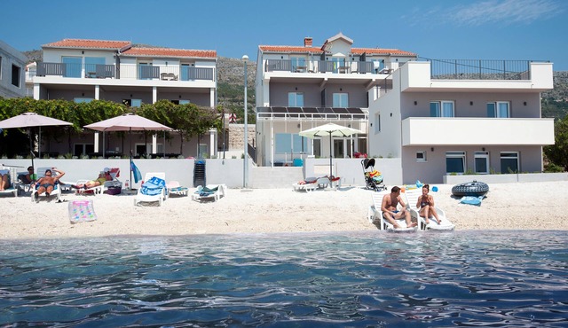 Seaside Luxury Suites