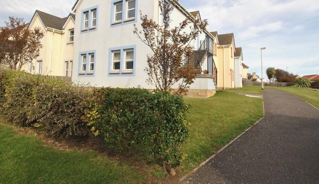 Seaside Nook- stylish stay by the sea