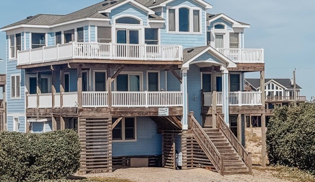 Seaside-Panoramic views! All 6 bedrooms have private bathroom. 4x4 beach