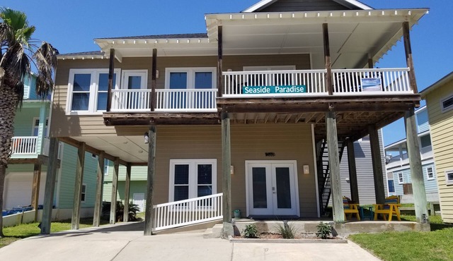Seaside Paradise – 4BR/3BA – Steps from the beach boardwalk and pool.