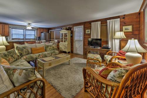 Seaside Park Apt Outdoor Shower, Walk to Beach!