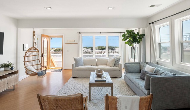Seaside park oceanfront oasis