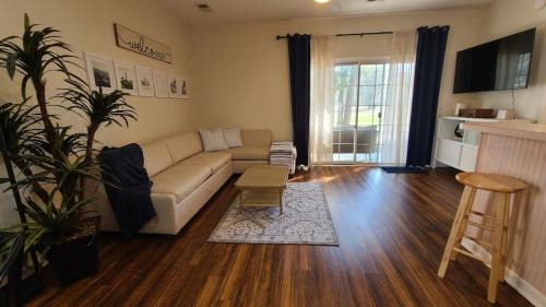 Seaside Resort Vacation Goals - CONDO First Floor Views