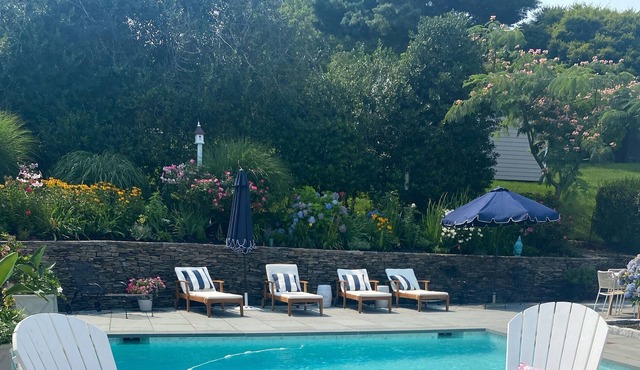 Seaside Retreat - Large 4 BR Home