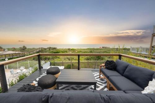 Seaside Rose-Ocean Front, Private Pool, Ht Tub, Slps 28