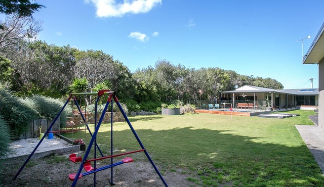 Seaside Sanctuary - Seaside Sanctuary - family home, heated spa plunge pool