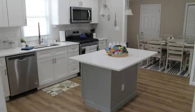 Seaside Sanctuary Home near Cape May. Pet Friendly!