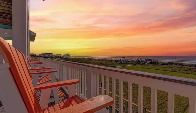Seaside Sanctuary, Pool/Hot Tub