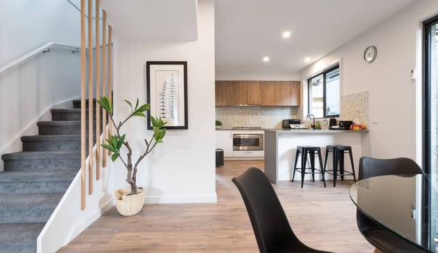 Seaside Serenity Modern Seaford Family Living