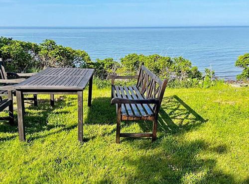 Seaside Serenity in LumsAYs-By Traum