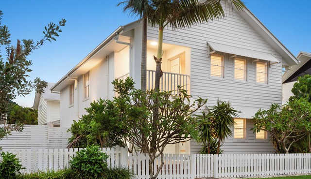 Seaside Serenity Marcoola: Coastal Retreat