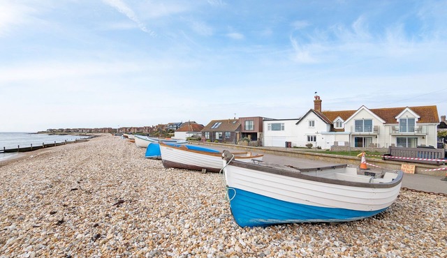 Seaside - sleeps 8 guests in 3 bedrooms