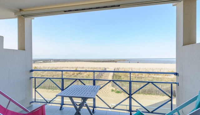 Seaside studio for 2 in Châtelaillon-Plage with parking