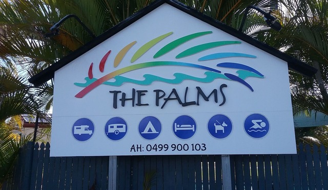 Seaside Studio 11 - Walk To The Beach!