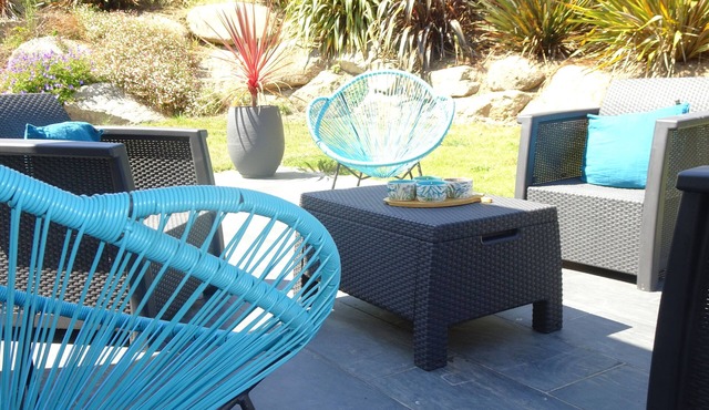 SEASIDE, THE FINE SAND BEACH ON FOOT (80M)