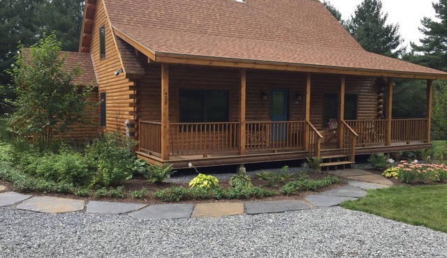 Seasonal Rental Available - One-Bedroom Apartment in Wilmington, VT
