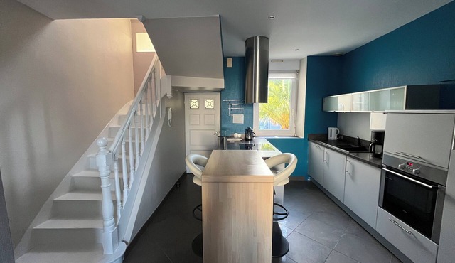 Seasonal rental: House with swimming pool