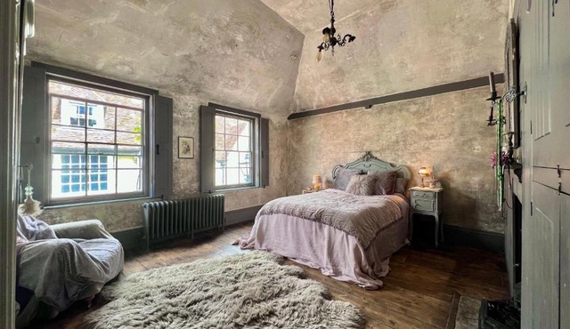 Seasoned Grandeur Home