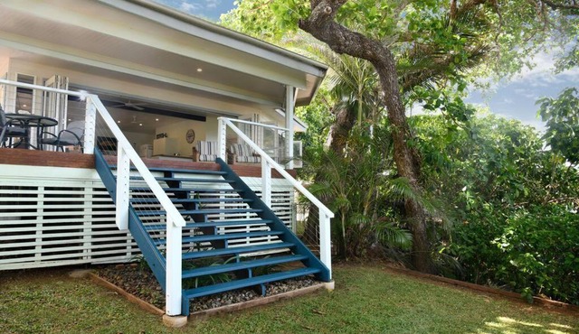 Seasons - Beachfront- Amazing views