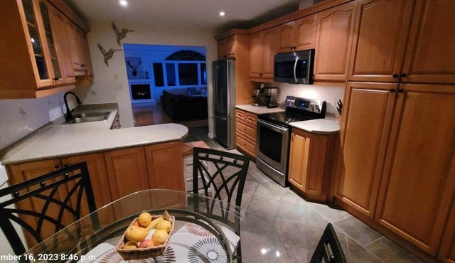 Seasons by the Bay! Waterfront views!