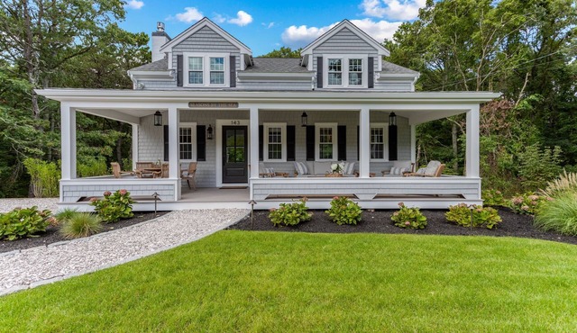 Seasons by the Sea: Fully Renovated Luxury Cape Cod Home