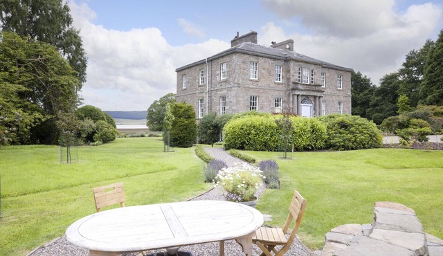 Seasyde House - Historic Stately home in Perthshire