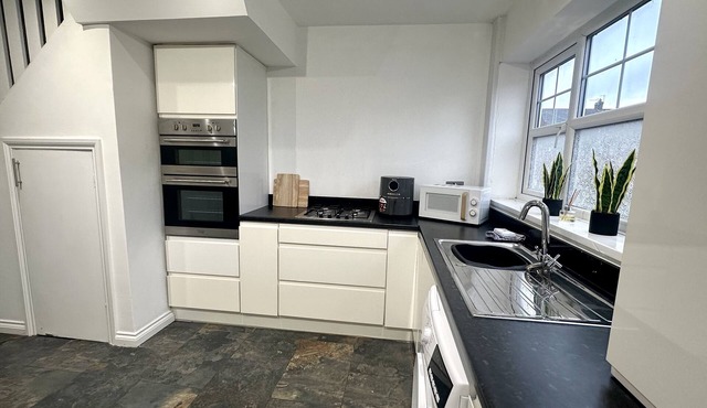 Seaton House - Well located for Hartlepool & Beyond.