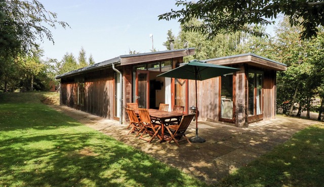 SEATON, pet friendly, character holiday cottage in Exton, Rutland