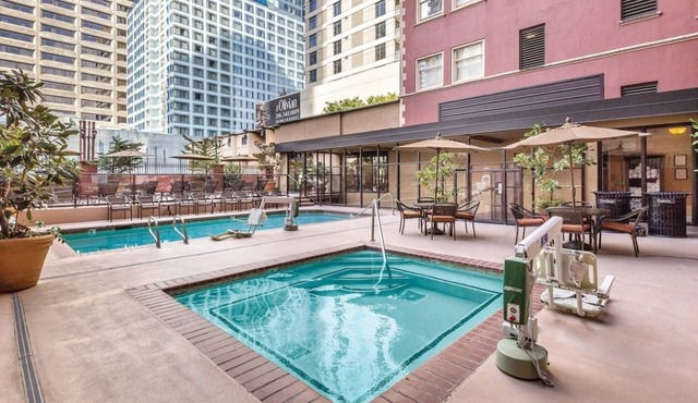 Seattle | Short Stay City Base | Gym + Walkable